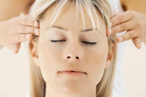 Cách sơ cứu nguwowifbij hạ huyết áp